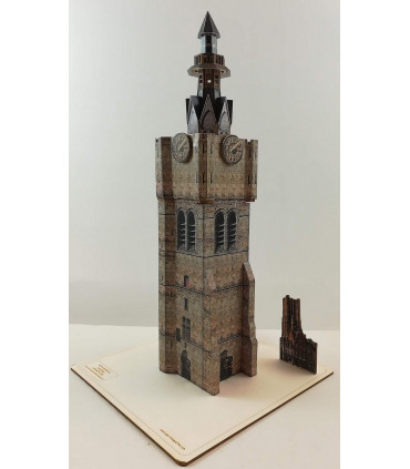 Maquette du beffroi de Béthune (62). Vue finale du bâtiment.