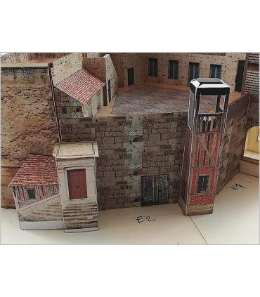 Maquette de la Lieutenance de Honfleur. Collage des éléments extérieurs.