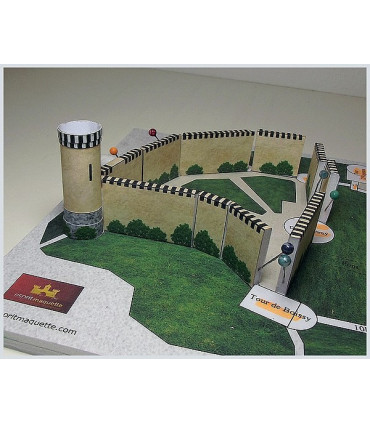Maquette de la Forteresse royale de Chinon (37). Assemblage des toits.