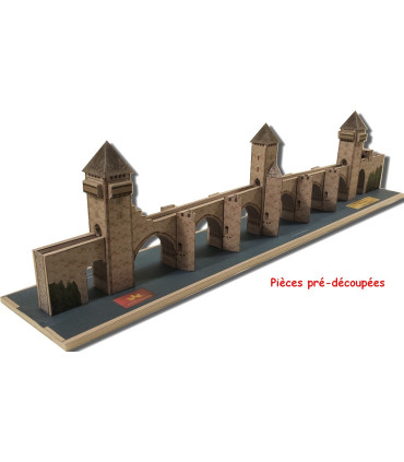 Maquette du Pont Médiéval de Valentré à Cahors (46)