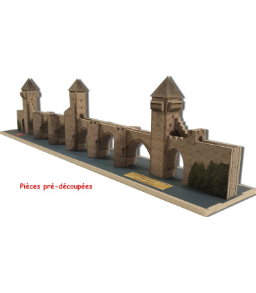 Maquette du Pont Médiéval de Valentré à Cahors (46). Vue générale.