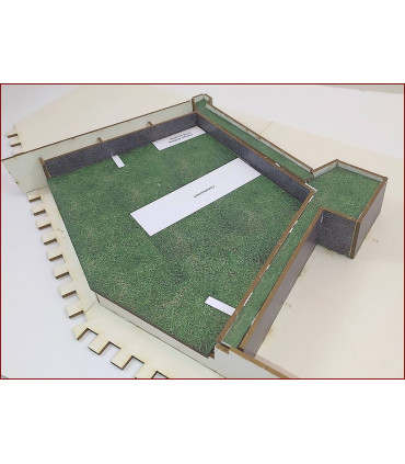 Maquette du Château de Joux. Montage 5 eme enceinte