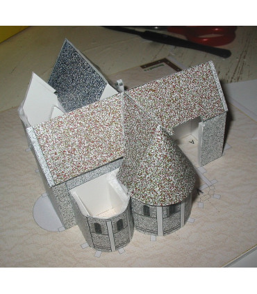 Montage toits maquette Chateau-Landon (77) - Eglise Notre Dame
